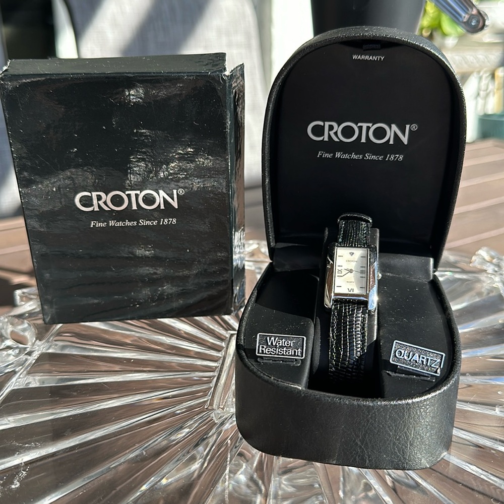 Ladies’ Croton quartz watch